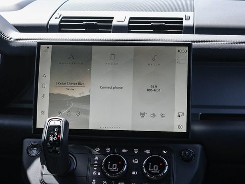 New 2026 Land Rover Defender 110 AWD/4WD image 23