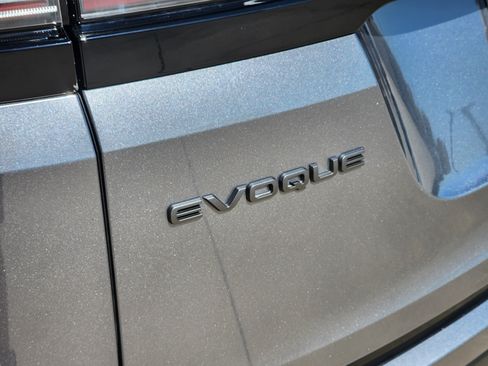 Used 2026 Land Rover Range Rover Evoque S AWD/4WD image 36
