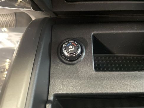 Used 2021 Nissan Titan Platinum Reserve w/ Off Road Protection Package image 30