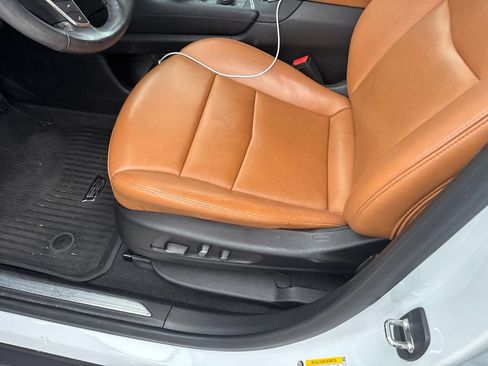 Used 2024 Cadillac XT5 Premium Luxury w/ LPO, Floor Liner Package AWD/4WD image 14