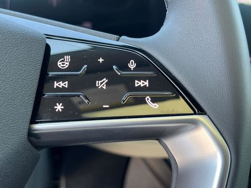 New 2025 Audi A6 e-tron Premium Plus image 19