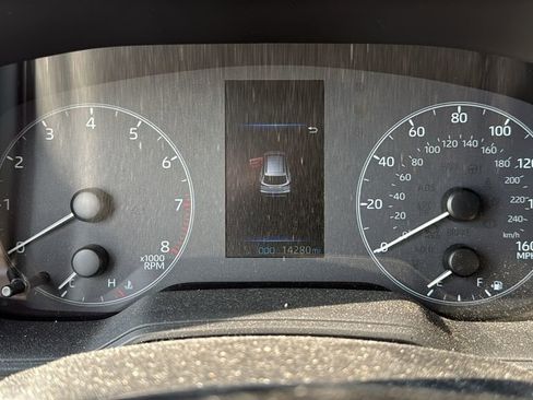 Used 2024 Toyota Corolla Cross L FWD image 6