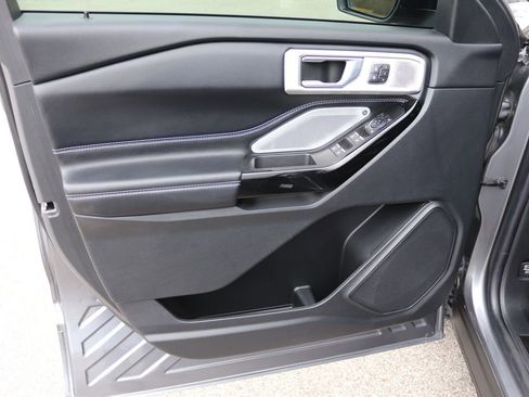 Used 2022 Ford Explorer ST w/ Equipment Group 401A AWD/4WD image 10