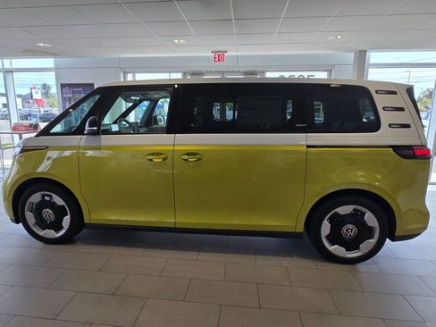 New 2025 Volkswagen ID. Buzz Pro S Plus AWD/4WD image 5