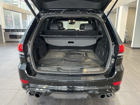 Used 2018 Jeep Grand Cherokee Trackhawk AWD/4WD image 38