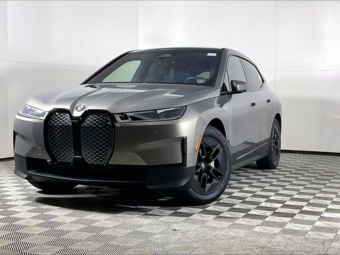 Certified 2023 BMW iX xDrive50 w/ Premium Package image 2