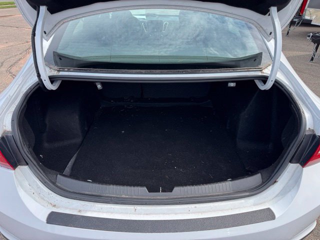Used 2023 Chevrolet Malibu LT FWD image 23