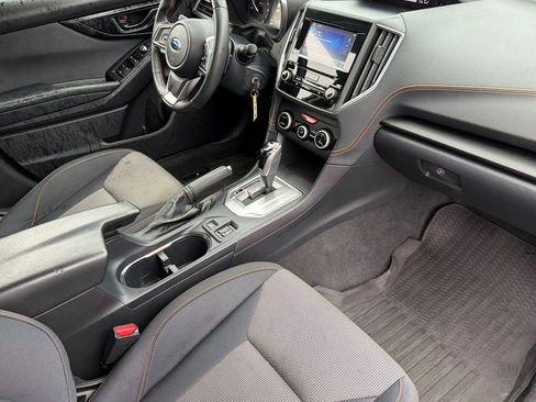 Used 2022 Subaru Crosstrek 2.0i Premium w/ Popular Package #4 image 12