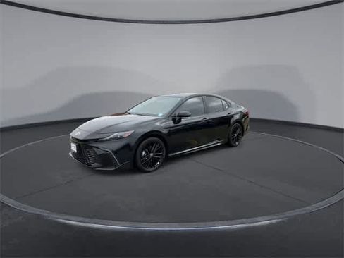 Certified 2025 Toyota Camry SE image 4