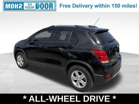 Used 2021 Chevrolet Trax LT AWD/4WD image 3