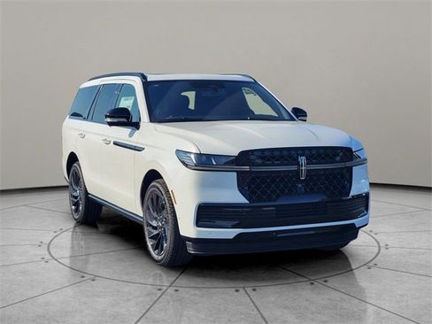New 2025 Lincoln Navigator Reserve w/ Jet Appearance Package image 14