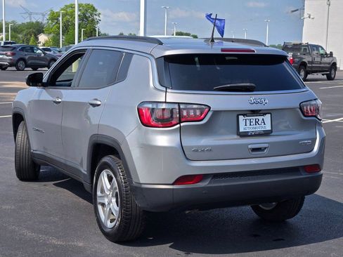 Used 2024 Jeep Compass Latitude AWD/4WD image 15
