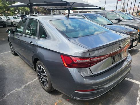 Used 2025 Volkswagen Jetta Sport FWD image 9