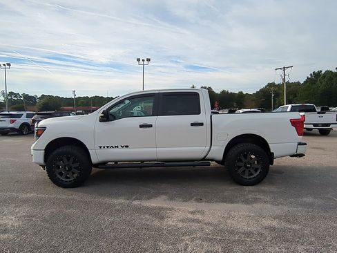 Used 2019 Nissan Titan SL w/ Midnight Edition image 7