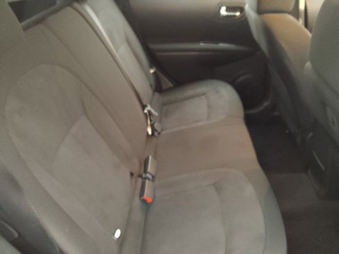 Used 2015 Nissan Rogue S FWD image 19