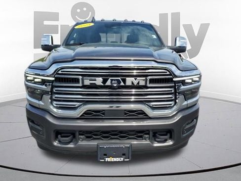 Used 2025 RAM 3500 Laramie w/ Max Tow Package AWD/4WD image 8
