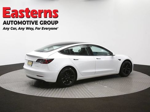 Used 2022 Tesla Model 3 Long Range AWD/4WD image 36