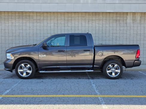 Used 2019 RAM 1500 Express w/ Express Value Package image 3