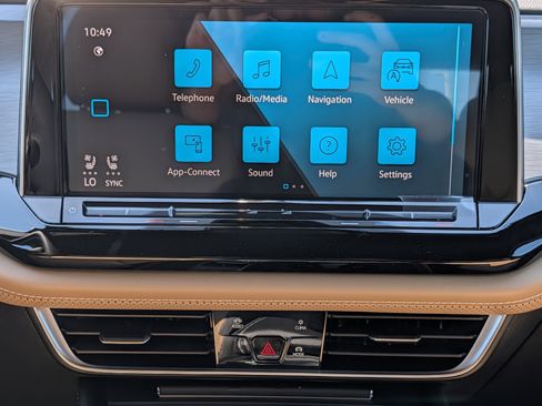 New 2026 Volkswagen Atlas Cross Sport SE AWD/4WD image 10