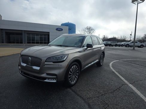 Used 2020 Lincoln Aviator Reserve w/ Elements Package Plus image 7