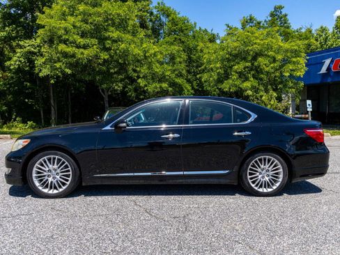 Used 2011 Lexus LS 460 w/ Sport Pkg RWD image 4