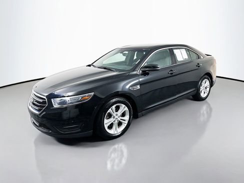 Used 2018 Ford Taurus SEL FWD image 3