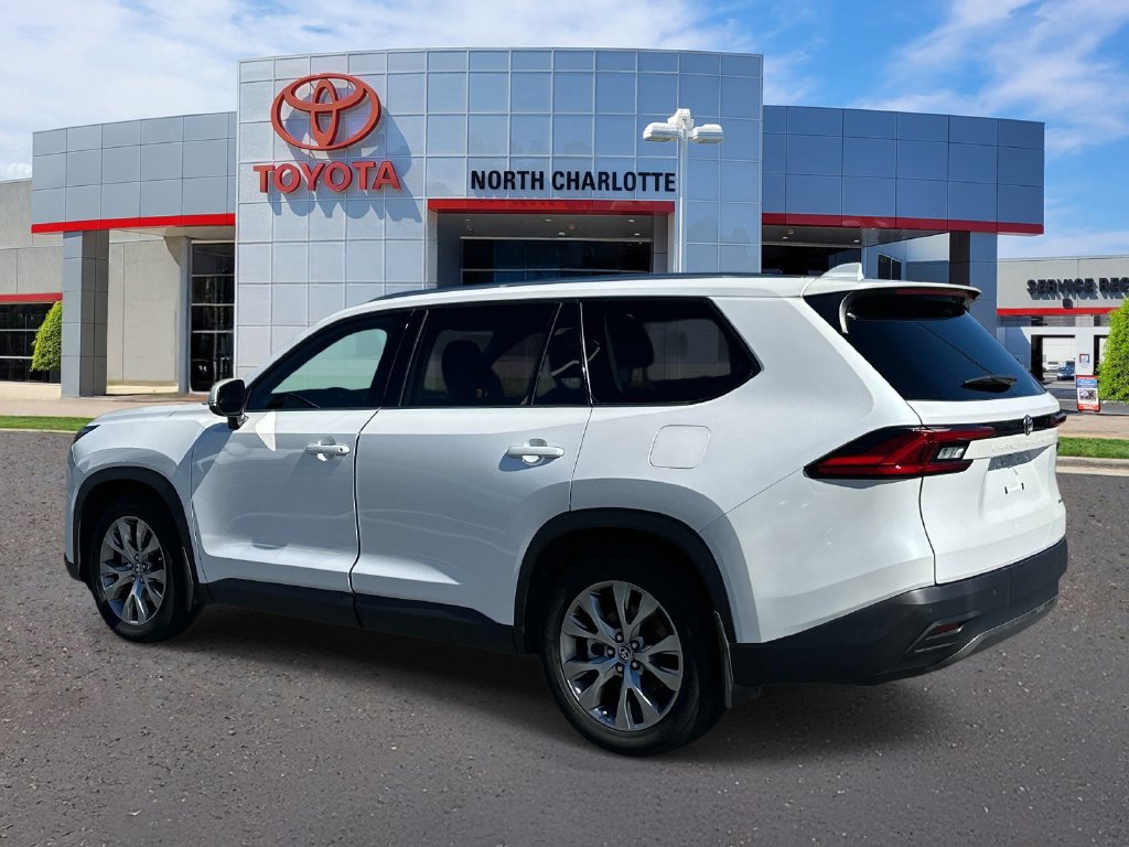 Used 2024 Toyota Grand Highlander FWD image 5