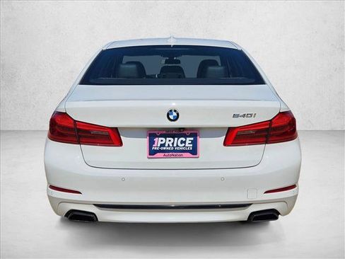 Used 2017 BMW 540i RWD image 7
