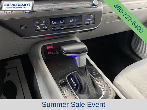 Used 2025 Hyundai Kona SEL AWD/4WD image 17