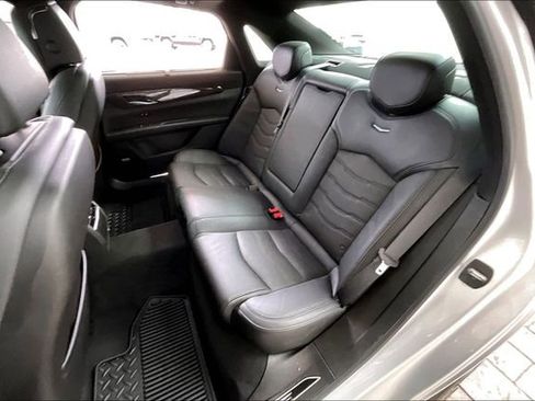 Used 2018 Cadillac CT6 Luxury image 16