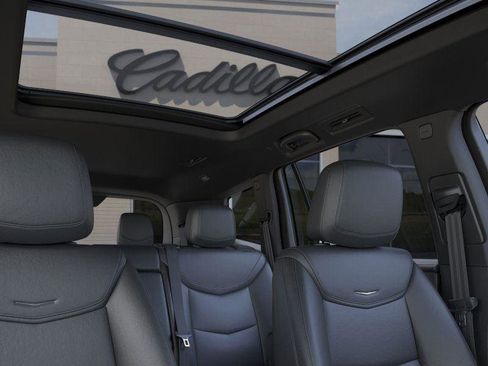 New 2025 Cadillac XT6 Luxury image 24