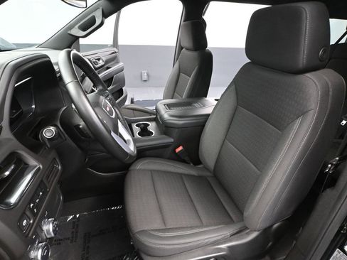 Used 2024 GMC Yukon XL SLE image 23