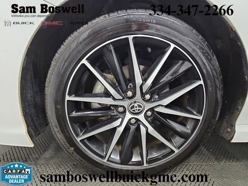 Used 2024 Toyota Camry SE w/ Cold Weather Package FWD image 39