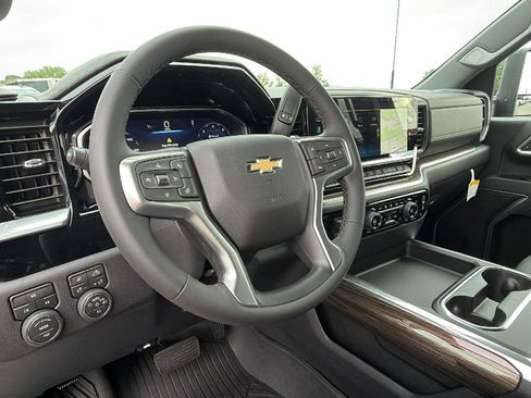 New 2026 Chevrolet Silverado 2500 LT w/ All Star Edition AWD/4WD image 3