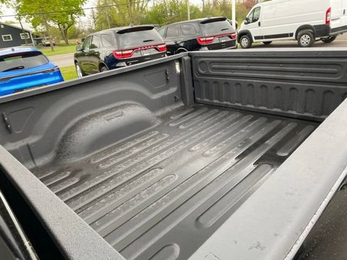 Used 2025 RAM 2500 Big Horn AWD/4WD image 9