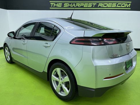 Used 2013 Chevrolet Volt w/ Enhanced Safety Package 2 image 7