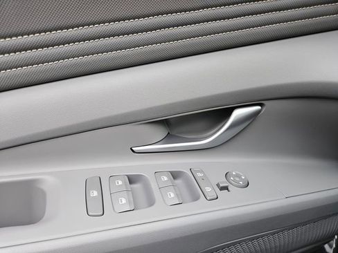 New 2026 Hyundai Elantra Sport FWD image 11
