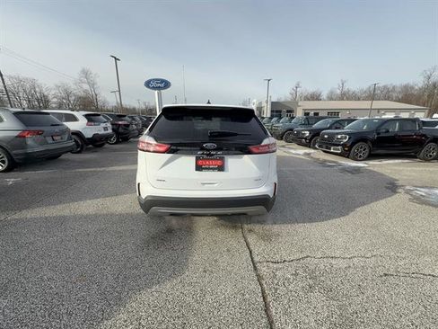 Certified 2022 Ford Edge SEL w/ Convenience Package image 6