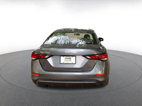 Used 2025 Nissan Sentra SV image 6