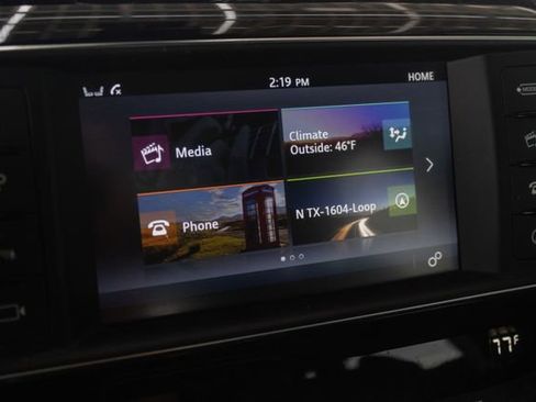 Used 2018 Jaguar F-PACE S image 17