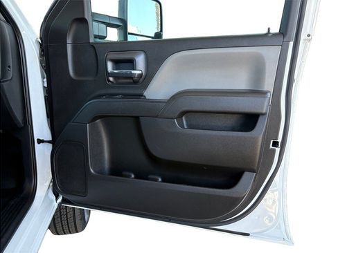 Used 2019 Chevrolet Silverado 2500 W/T w/ WT Convenience Package RWD image 15