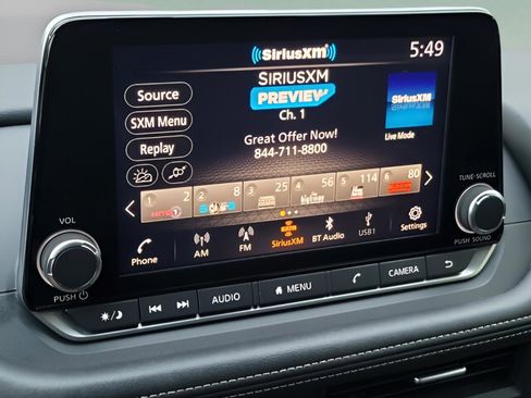 Used 2023 Nissan Rogue SV image 14