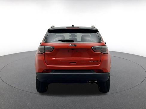 Used 2025 Jeep Compass Limited AWD/4WD image 6