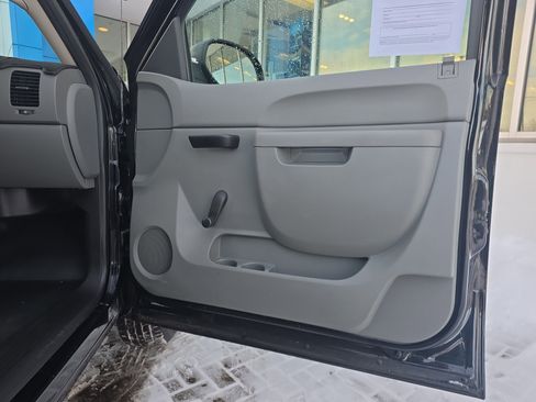 Used 2013 Chevrolet Silverado 1500 W/T w/ LS Package image 22