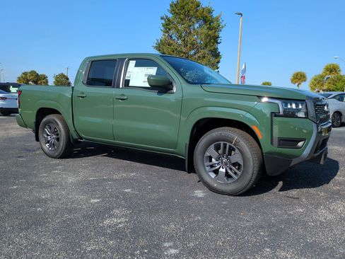 New 2026 Nissan Frontier SV image 2