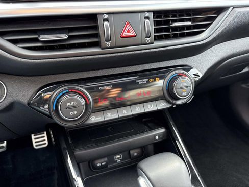 Used 2023 Kia Forte GT-Line w/ GT-Line Premium Package image 31