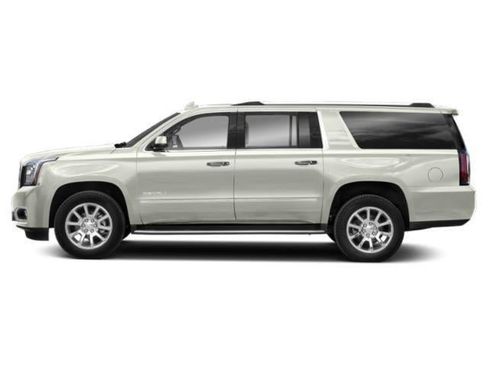 Used 2019 GMC Yukon XL Denali w/ Open Road Package AWD/4WD image 2