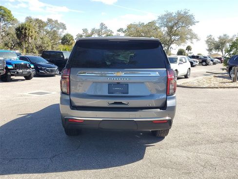 Used 2022 Chevrolet Tahoe LT w/ LT Signature Package image 5