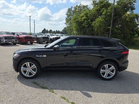 Used 2017 Jaguar F-PACE R-Sport AWD/4WD image 5