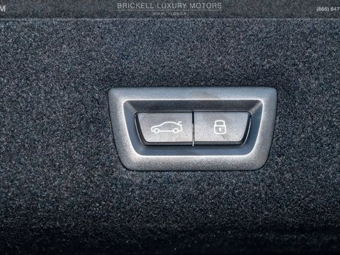 Used 2024 BMW 760i xDrive w/ Executive Package image 16